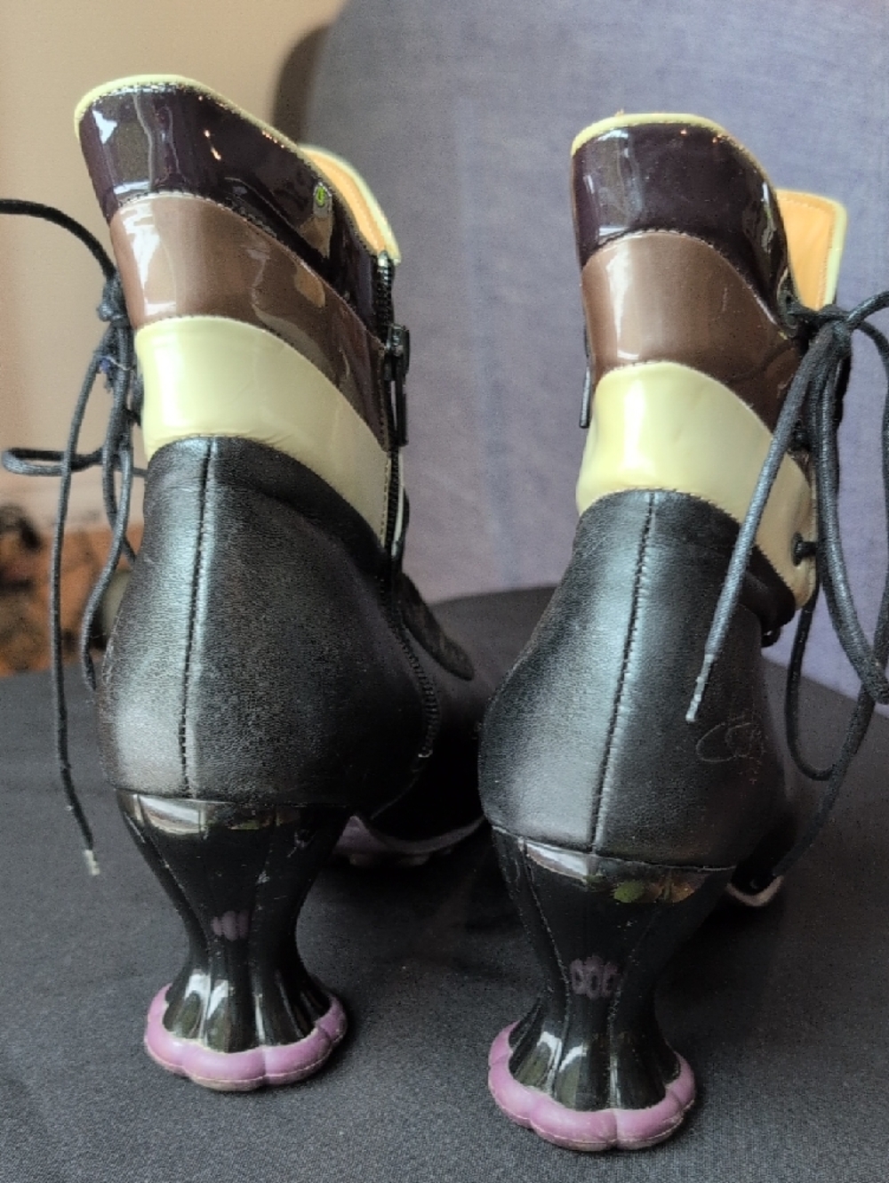 John Fluevog Cosmos Copernicus Side-lace Ankle Boots - Picture 11 of 12